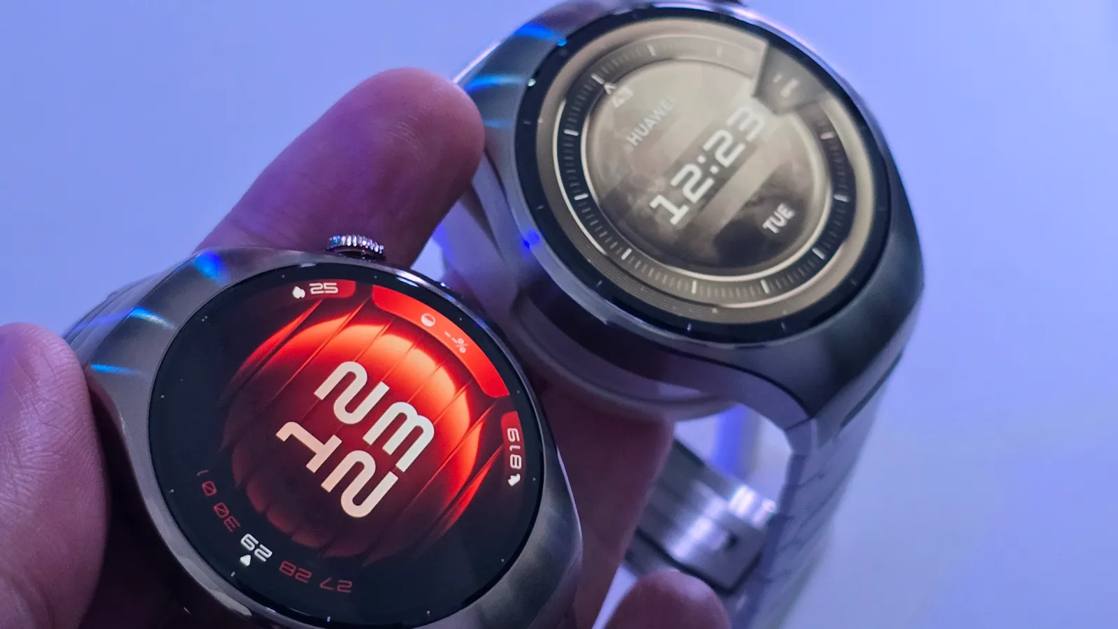 7 améliorations que Huawei doit apporter pour que ses montres restent les meilleures 2 Deux modèles de la HUAWEI WATCH 5