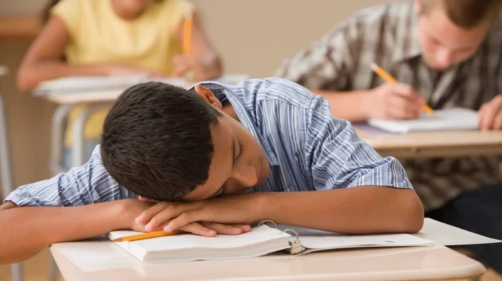 Rentrée scolaire : à quelle heure coucher vos enfants pour des journées réussites 4 Illustration du sommeil et de la rentrée scolaire