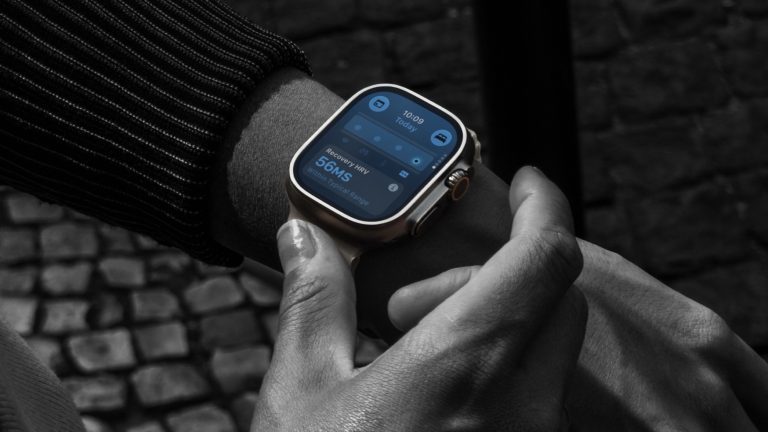 Apple Watch Ultra 4 lifestyle 06 260909