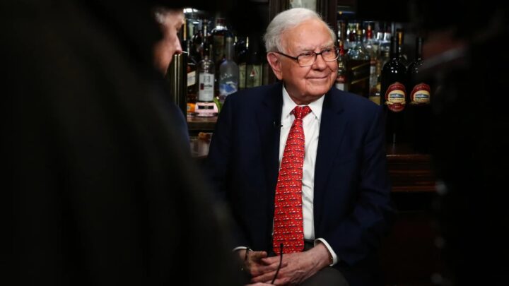Warren Buffett passe la main à la tête de Berkshire Hathaway : voici 6 conseils essentiels pour votre argent 5 Warren Buffett