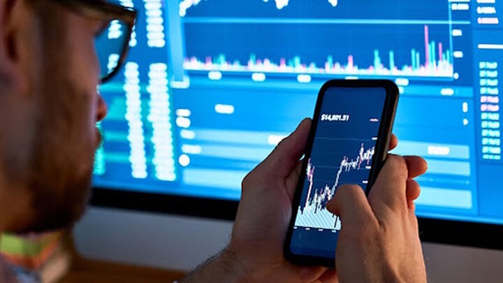 Warren Buffett passe la main à la tête de Berkshire Hathaway : voici 6 conseils essentiels pour votre argent 4 1789735826 560 Warren Buffett passe la main a la tete de Berkshire