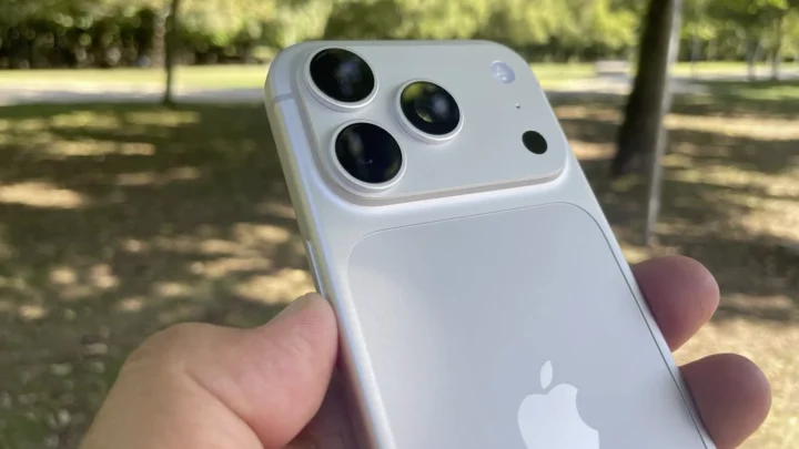 1789823276 253 iPhone 18 Pro entre nos mains les nouveautes et