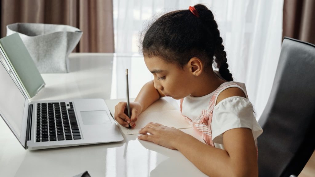 Préparer la rentrée : les 5 gestes indispensables pour vos appareils 3 Préparation technique d'un ordinateur portable
