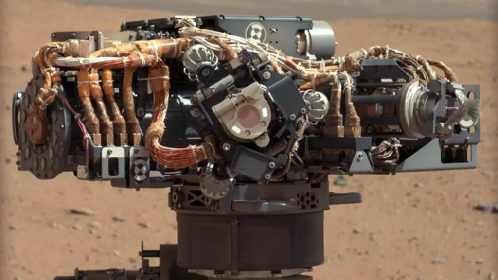 Curiosity immortalise des "empreintes" mystérieuses sur Mars et captive les chercheurs de la NASA 3 Image de la caméra MAHLI de Curiosity sur Mars