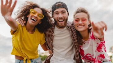 Les meilleures applications et réseaux sociaux pour rencontrer des gens 7 Les meilleures applications et réseaux sociaux pour rencontrer des gens