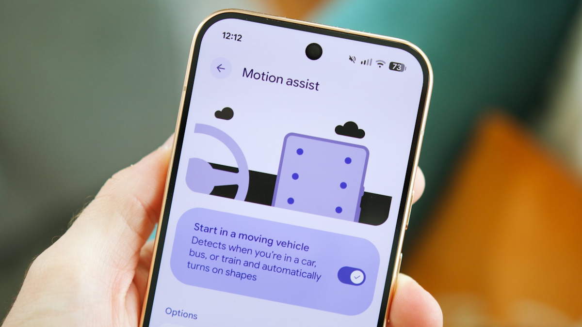 Adieu aux nausées en voiture La méthode Android 17 arrive sur les smartphones 2 Android 17 enjoo Motion Assist smartphones carro