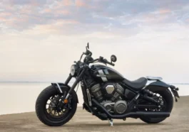 Benda Rock 707 : la moto qui s'abaisse à l'arrêt et se passe de débrayage