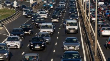 Des véhicules légers pour améliorer les routes et des poids lourds à payer au kilomètre le nouveau plan de l'AMT 10 Des véhicules légers pour améliorer les routes et des poids lourds à payer au kilomètre le nouveau plan de l'AMT