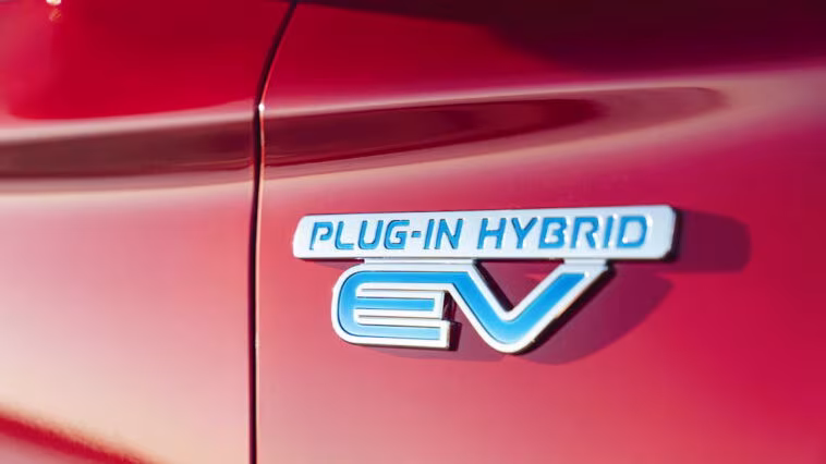 Les hybrides rechargeables émettent finalement jusqu'à six fois plus que prévu par les constructeurs 1 Les hybrides rechargeables émettent finalement jusqu'à six fois plus que prévu par les constructeurs
