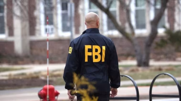 Menace sur le FBI : des pirates affirment avoir volé les données de la quasi-totalité de ses agents 1 Menace sur le FBI : des pirates affirment avoir volé les données de la quasi-totalité de ses agents