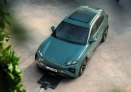 Porsche supprime les câbles le Cayenne Electric se recharge désormais en se garant 58 Porsche supprime les câbles le Cayenne Electric se recharge désormais en se garant