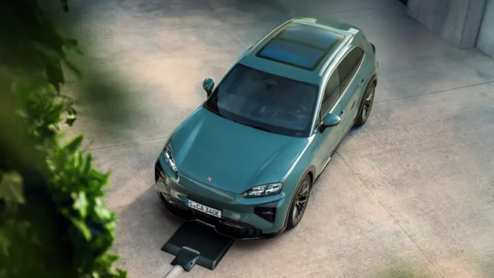 Porsche supprime les câbles le Cayenne Electric se recharge désormais en se garant 2 Porsche supprime les cables le Cayenne Electric se recharge desormais
