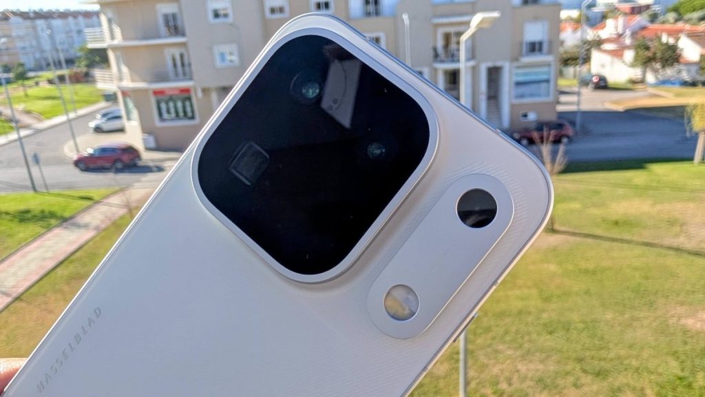1792592698 638 OPPO Find X10 Pro Max le mastodonte a 200