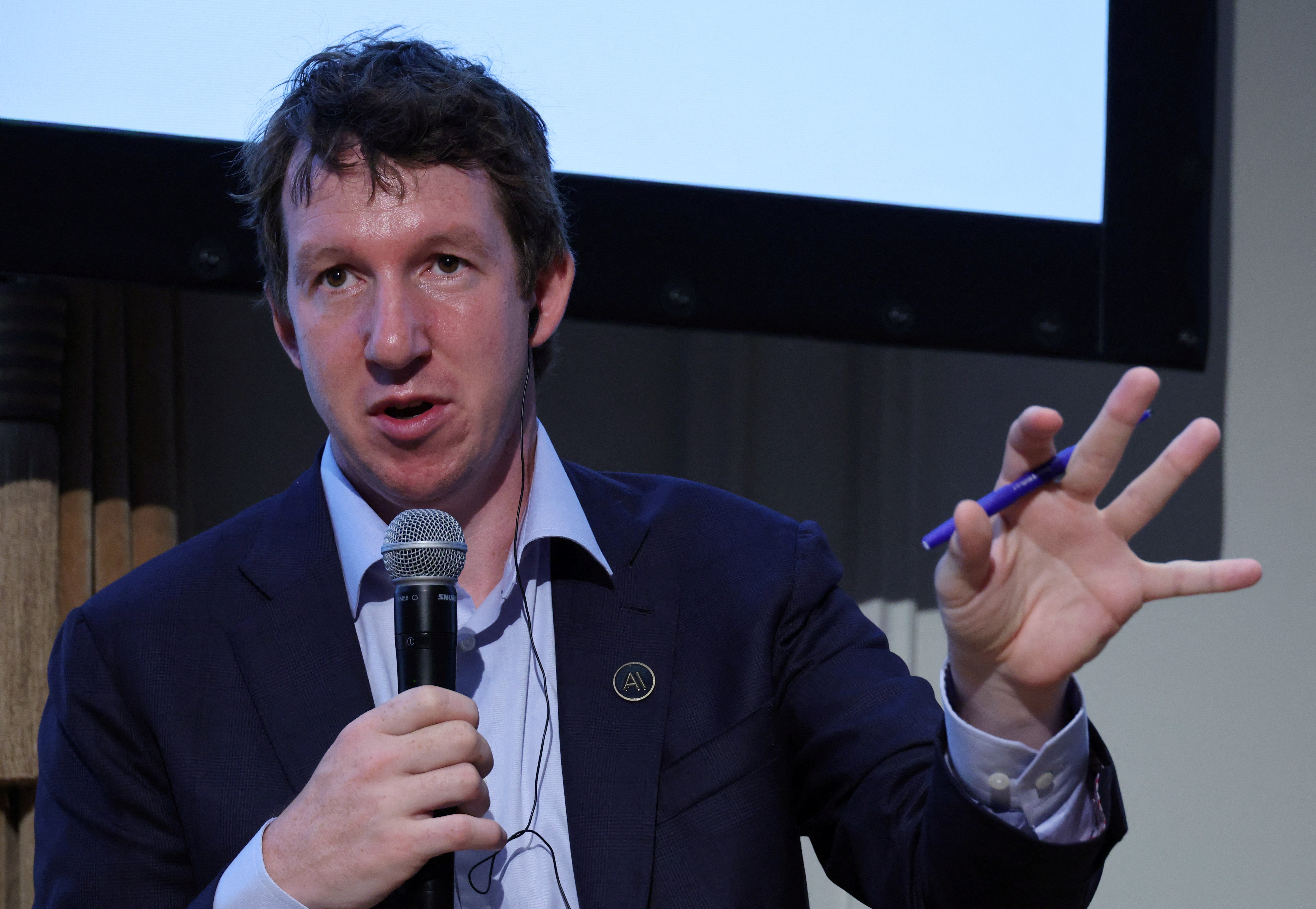 Le cofondateur d'Anthropic Jack Clark s'exprime lors d'un point presse pour le premier anniversaire de l'ouverture du bureau d'Anthropic à Tokyo, au Japon, le 14 octobre 2026
