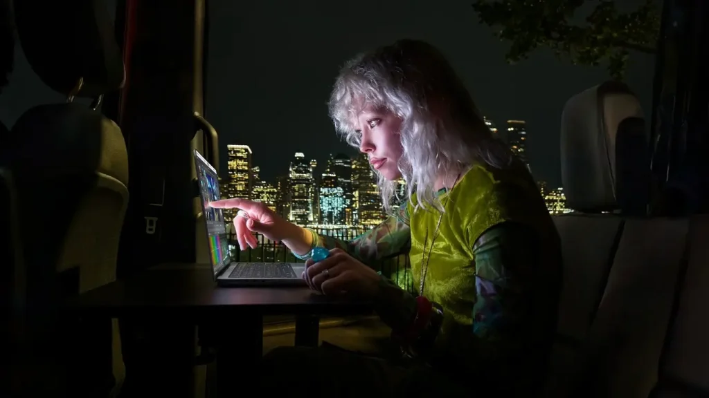 MacBook Pro écran tactile OLED