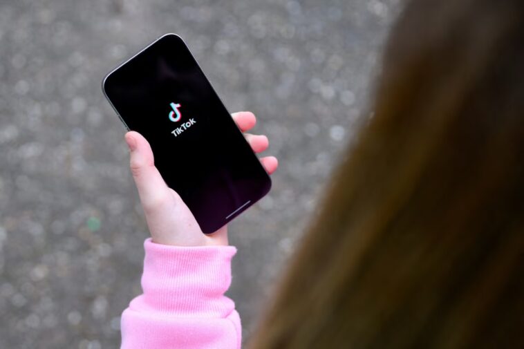 Comment fonctionnera l'interdiction des réseaux sociaux au Royaume-Uni 1 Comment fonctionnera l'interdiction des réseaux sociaux au Royaume-Uni