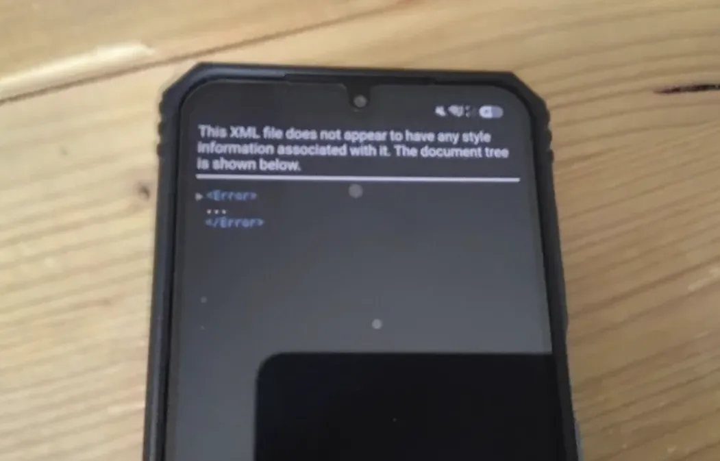 La première mise à jour majeure de One UI 9 bloque des smartphones Samsung et impose cette solution d'urgence 2 Message d'erreur de lecture d'un fichier XML sur l'écran d'un téléphone Samsung.